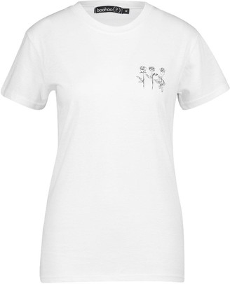 boohoo Petite Triple Rose Pocket Print T-Shirt