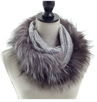 Surell Acrylic Knit Loop With Fox Fur Trim.