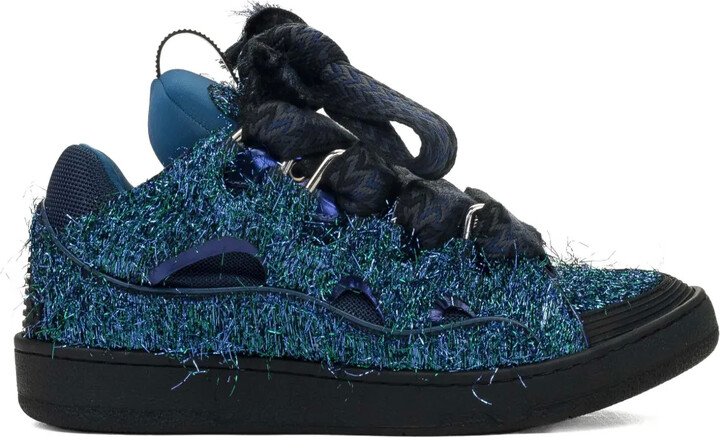 Curb sneakers