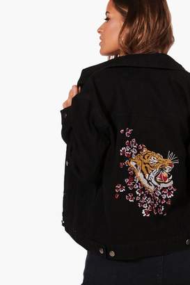 boohoo Petite Janice Embroidered Tiger Jacket