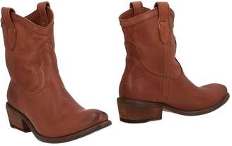 Frye Ankle boots - Item 11480609AW