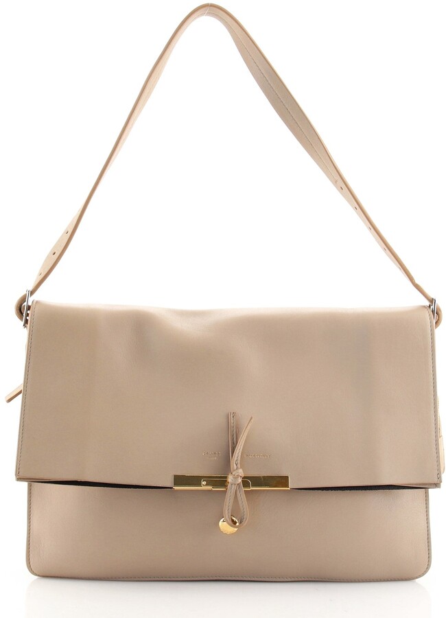 celine clasp medium