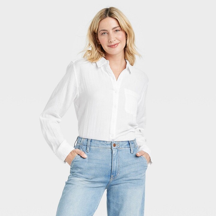 Universal Thread Women's Long Sleeve Classic Fit Button-Down Shirt Blue  Denim XS - ShopStyle Tops