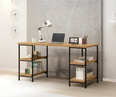 Latitude Run Desk