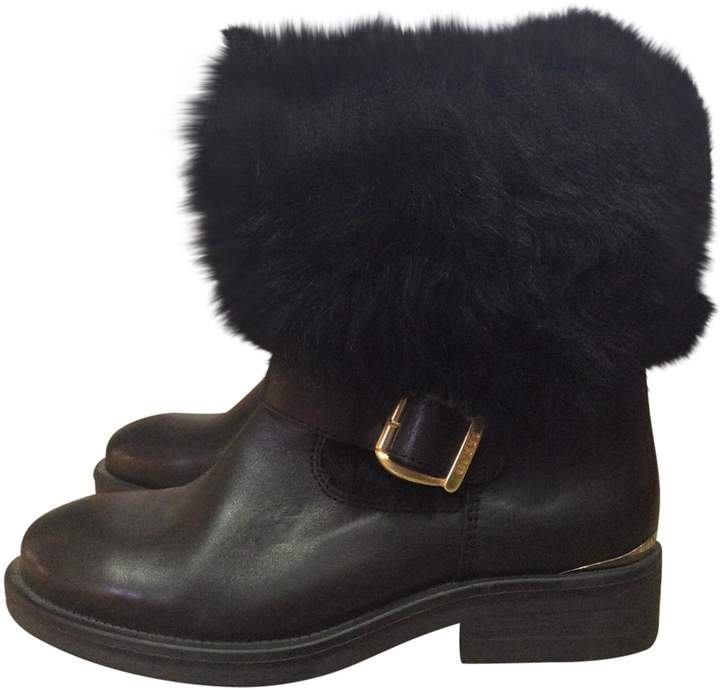 guess black ankle boots