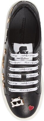 cate pin logo sneaker