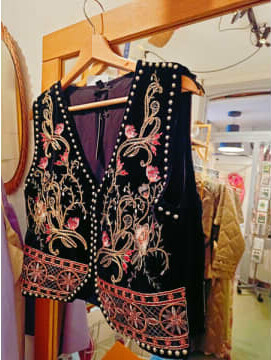 DROLE DE COPINE Roses Gilet - ShopStyle Jackets