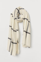 HM cream and grey scarf