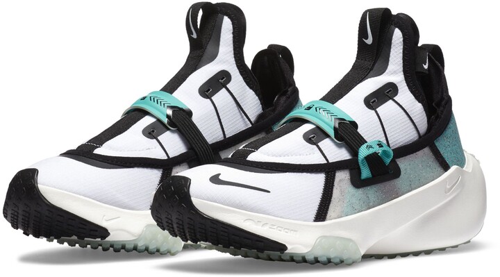 zoom traverse sneaker