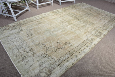 Bungalow Rose Handmade Vintage Turkish Rug with Pattern Ideal for Bohemian Home Decor