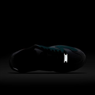 Nike Women's Shoe Air Max2 Light