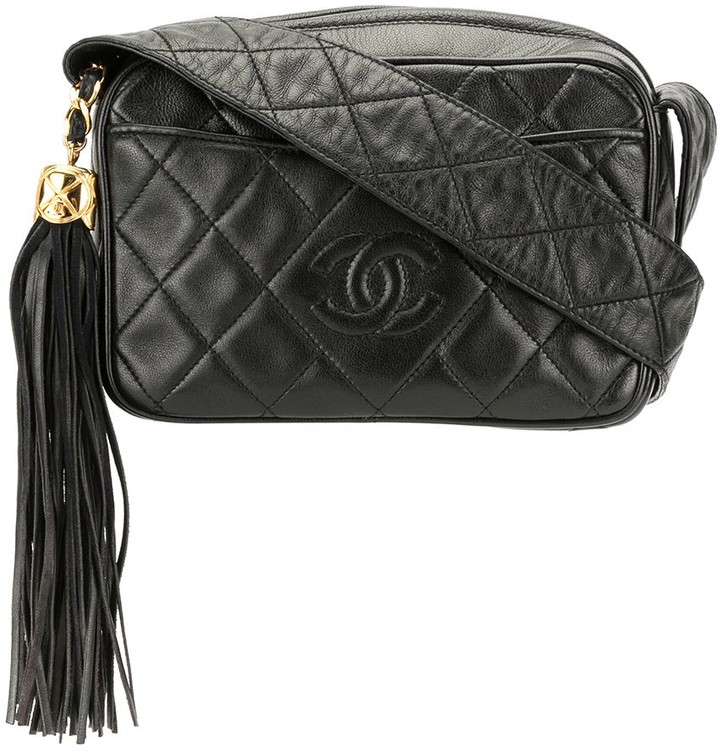 Chanel Pre Owned 1992 Quilted Fringe Crossbody Shoulder Bag