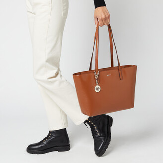 DKNY Bryant Park Shopper Bag - KEEPING IT FABULOUS