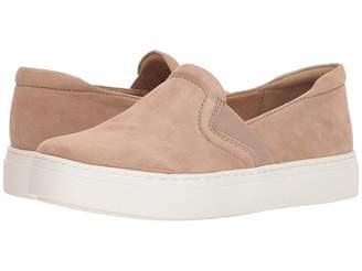 naturalizer carly slip on sneaker