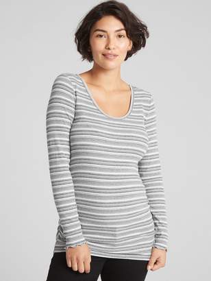 Gap Maternity Ribbed Long Sleeve Scoopneck T-Shirt