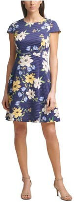 Jessica Howard Women's Cap Sleeve Printed Fit and Flare Dress with Curved Waist Seam