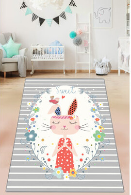 Kizer Machine Woven Velvet Area Rug in Gray/White/Orange