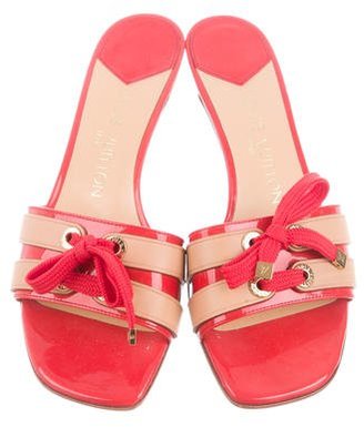 Louis Vuitton Bow-Accented Slide Sandals