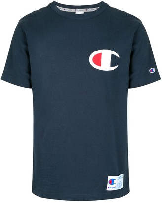 Champion logo patch crew neck T-shirt
