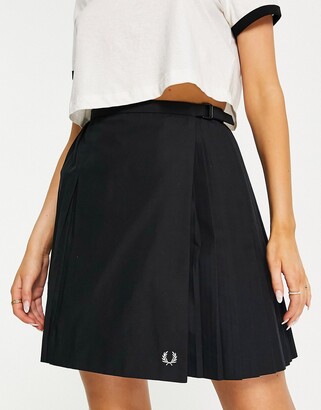 Fred Perry pleated tennis skirt in black - ShopStyle