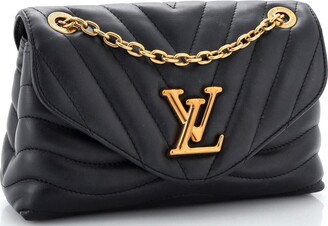 Louis Vuitton New Wave Chain Bag Quilted Leather MM Black
