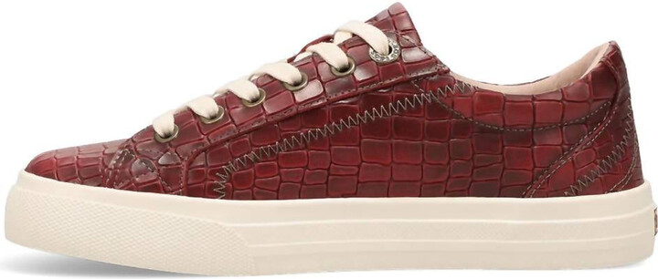 Taos Women's Plim Soul Lux Crocodile Sneakers In Red Croco