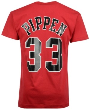 Mitchell & Ness Men's Scottie Pippen Chicago Bulls Hardwood Classic Player T-Shirt
