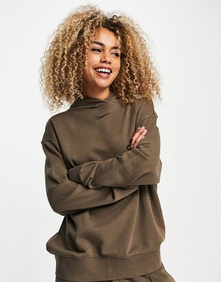 brown nike oversized sweatshirt