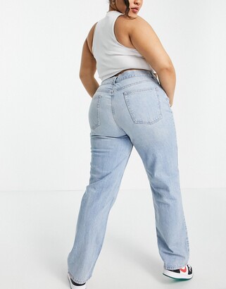 ASOS Curve ASOS DESIGN Curve cotton mid rise '90s' straight leg jeans in light wash - MBLUE