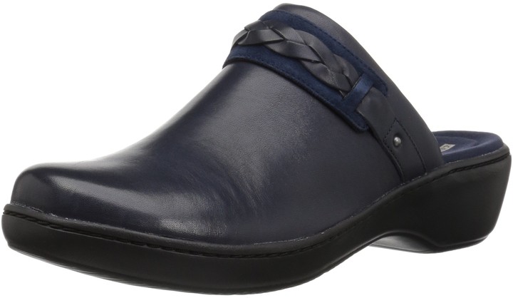 clarks womens clogs black