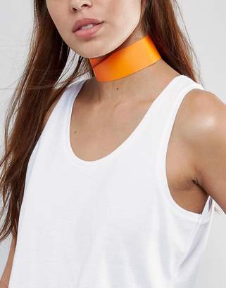 New Look Wide Plastic Choker Necklace
