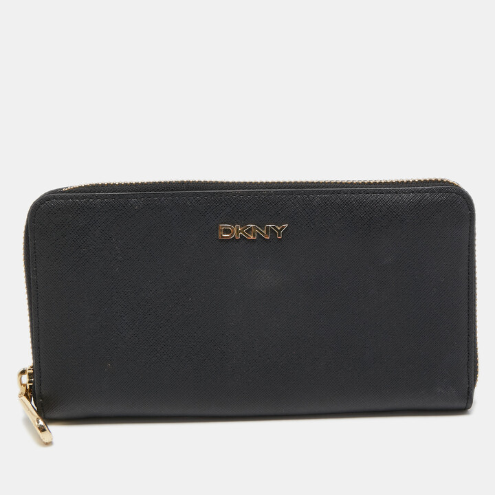 DKNY Sporty Crossbody Caelynn Pouchette Handbags, Black/Silver: Handbags:  Amazon.com