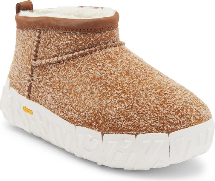 UGG Classic Ultra Mini Wrap Tech Boot