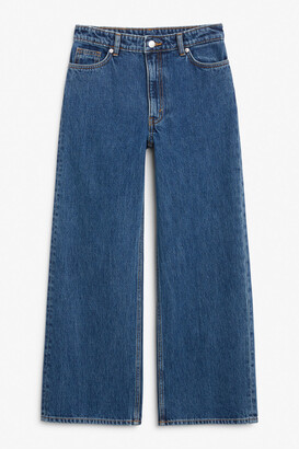 Monki Yoko cropped blue jeans