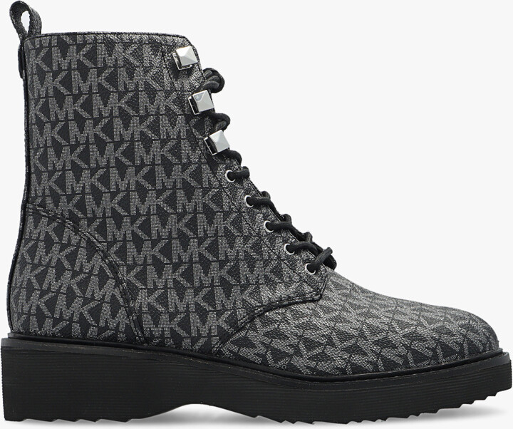 w swiss chappal price