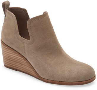 kate spade fuzzy slippers