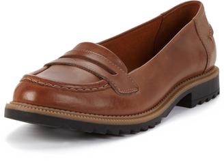 Clarks Griffin Milly Loafer