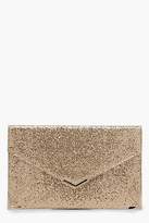 Thumbnail for your product : boohoo Womens Yasmin Glitter Envelope Metal Detail Clutch in Gold size One Size