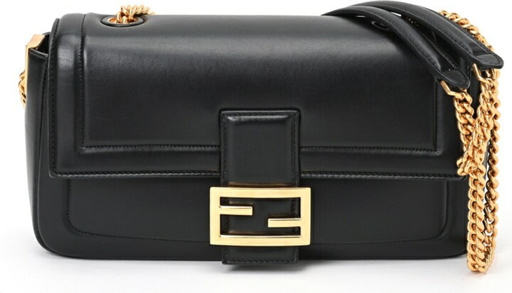 Fendi Black Leather Shoulder Bag (Pre-Owned)