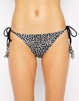 Thumbnail for your product : Liquorish Leopard Print Bikini Bottoms