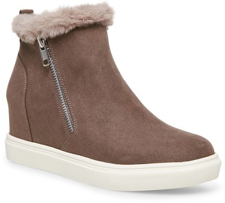 madden piper wedge sneaker