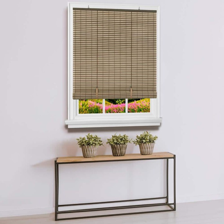 Achim Veranda Cocoa/Almond Cordless Light Filtering Vinyl Roll-Up Blind with 1/4 in. Oval Slats 48 in. W x 72 in. L