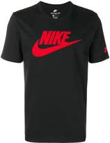Thumbnail for your product : Nike felted logo T-shirt