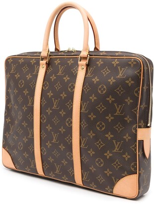 Louis Vuitton 2001 pre-owned Épi Pochette Accessoires handbag - ShopStyle  Satchels & Top Handle Bags