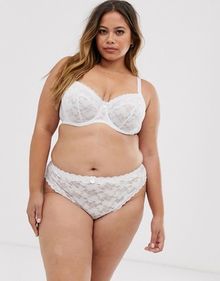 New Look Plus Curve essentials lace thong in white