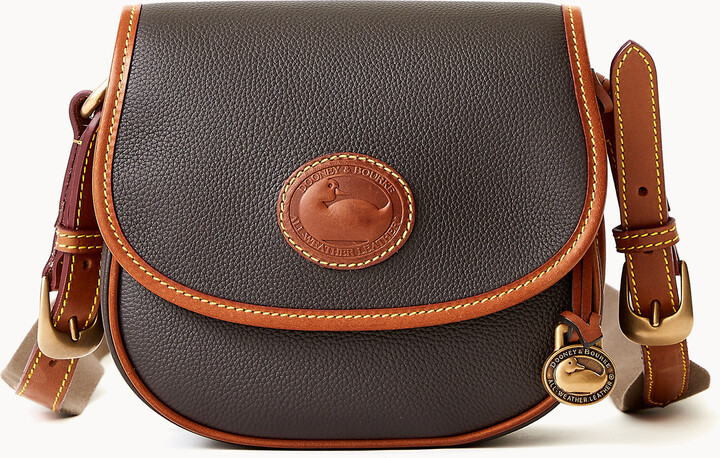 DOONEY AND BOURKE BLACK/TAN VINTAGE ALL WEATHER 2 TONE LEATHER CROSSBODY