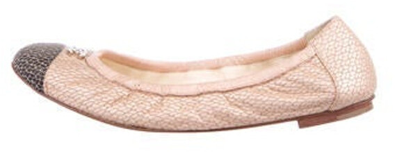 Villig gå på indkøb indre Chanel Interlocking CC Logo Ballet Flats Pink - ShopStyle