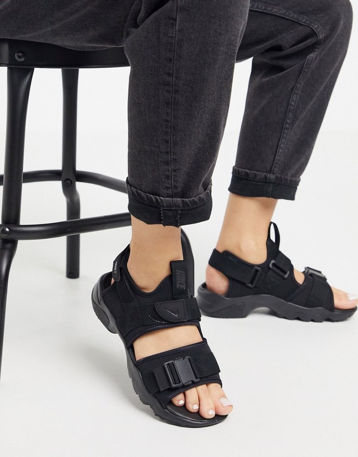 nike sandals for adults