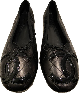 Chanel Interlocking CC Logo Leather Ballet Flats - Black Flats, Shoes -  CHA977004