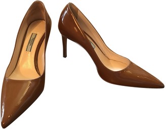 camel patent heels